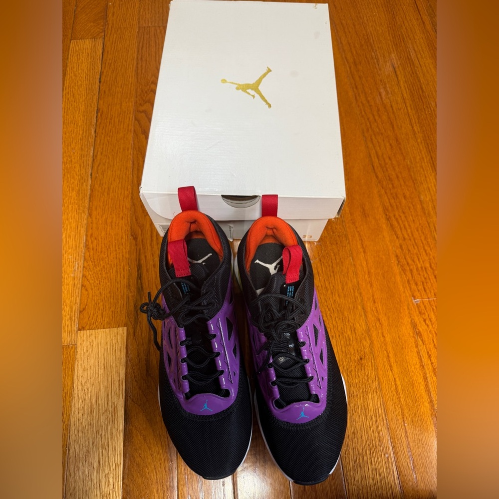 Women’s Jordan sneakers